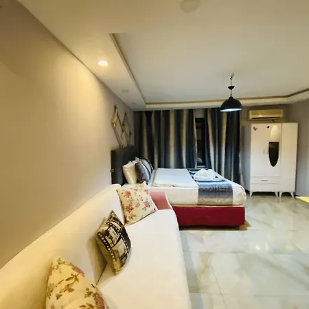 Hotel Grand Taksim 3*