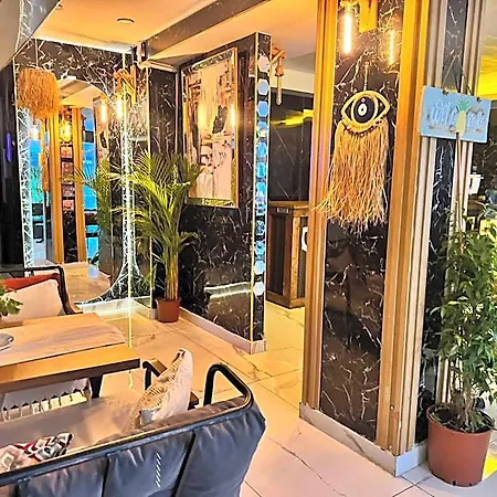 The Little 3* Istanbul