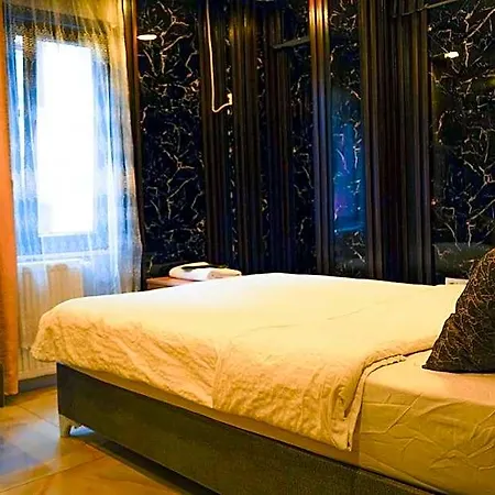 The Little 3* Istanbul